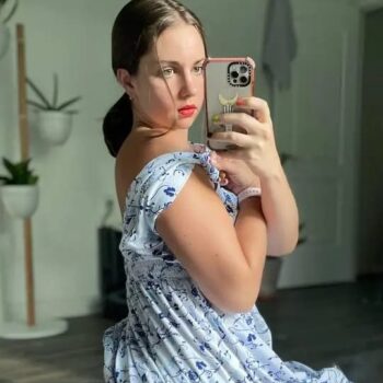 Profil de Marie-justine, 23 ans, Plan Cul à Riad Al Faras