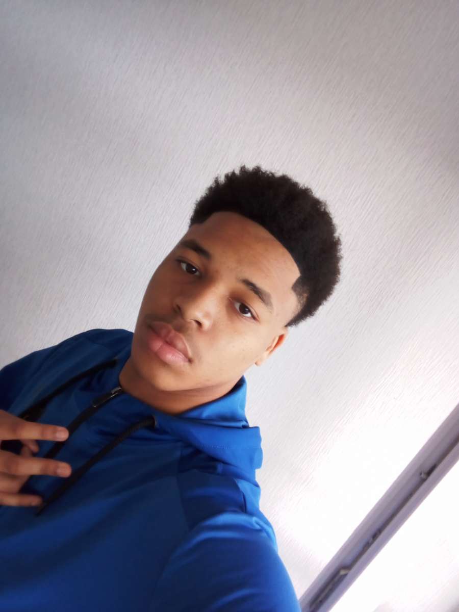 Profil de Zlatko, 24 ans, Plan Cul à Oulad Rahou