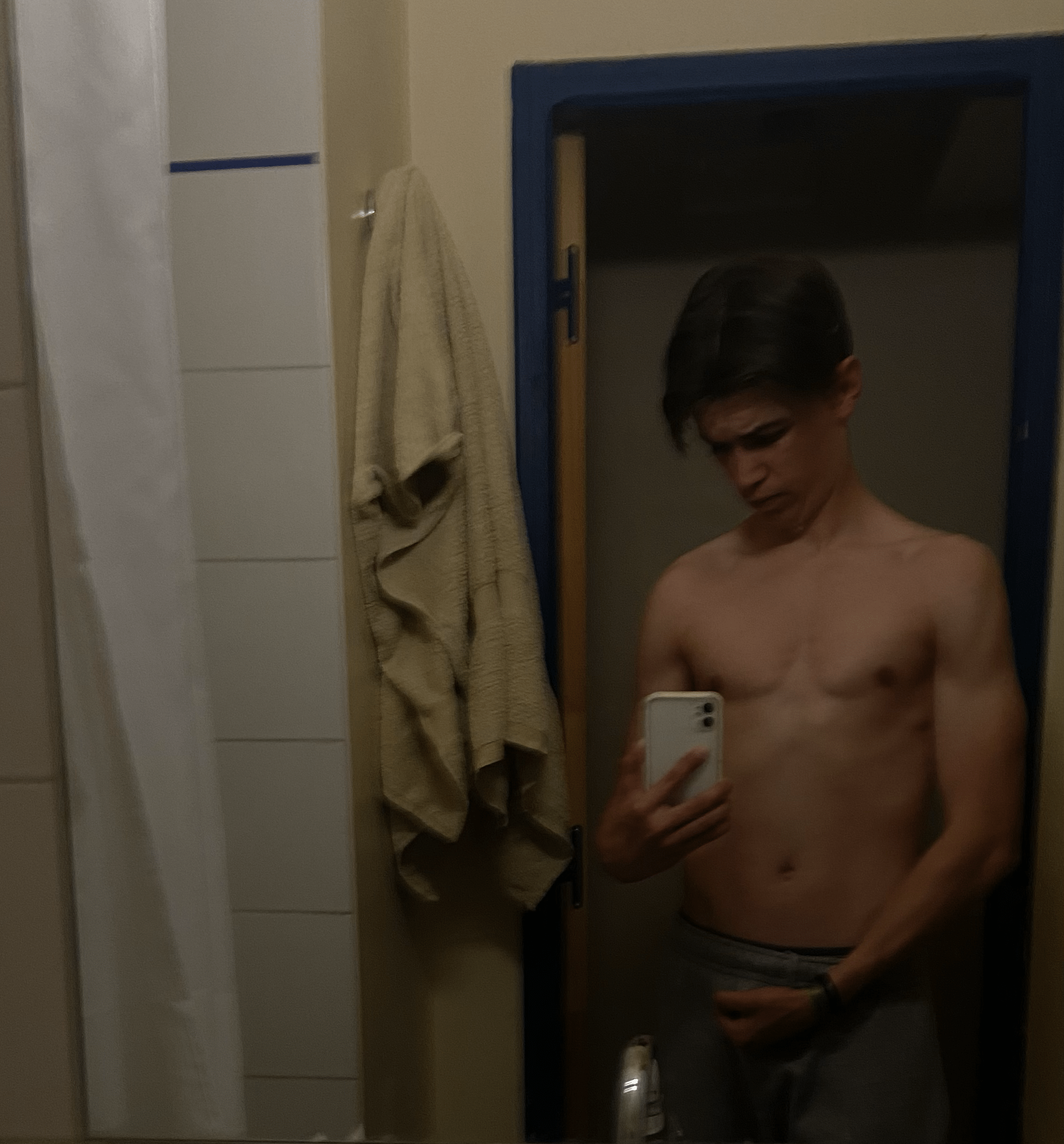 Profil de Wolfgang, 20 ans, Plan Cul à Chaabat Ain Essikh