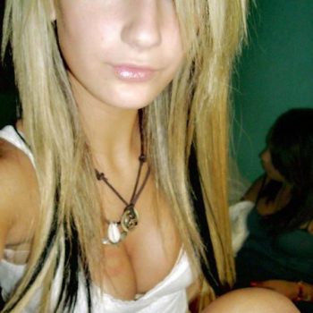 Profil de Charlyne, 26 ans, Plan Cul à Ain Moussa