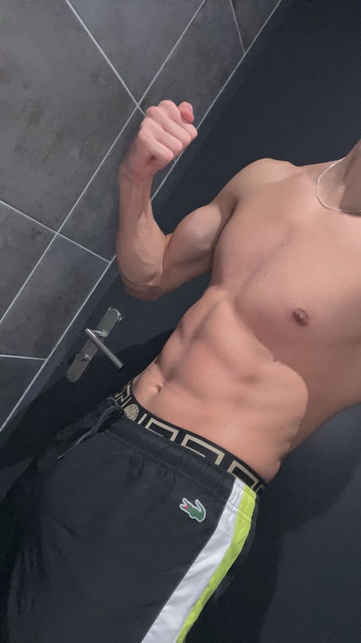 Profil de Larbi, 23 ans, Plan Cul à Ferme Qountar