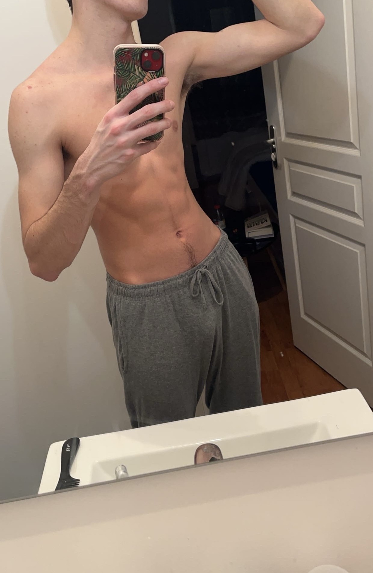 Profil de Réda, 22 ans, Plan Cul à Echaaba Lgharaa