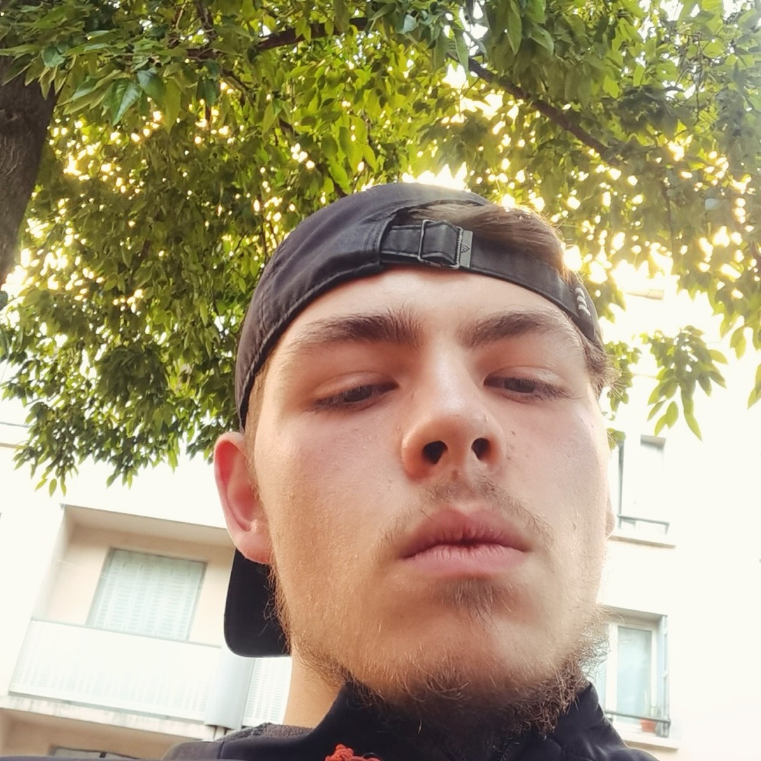 Profil de Louis-martin, 26 ans, Plan Cul à Ighzer n-Bou Oudi