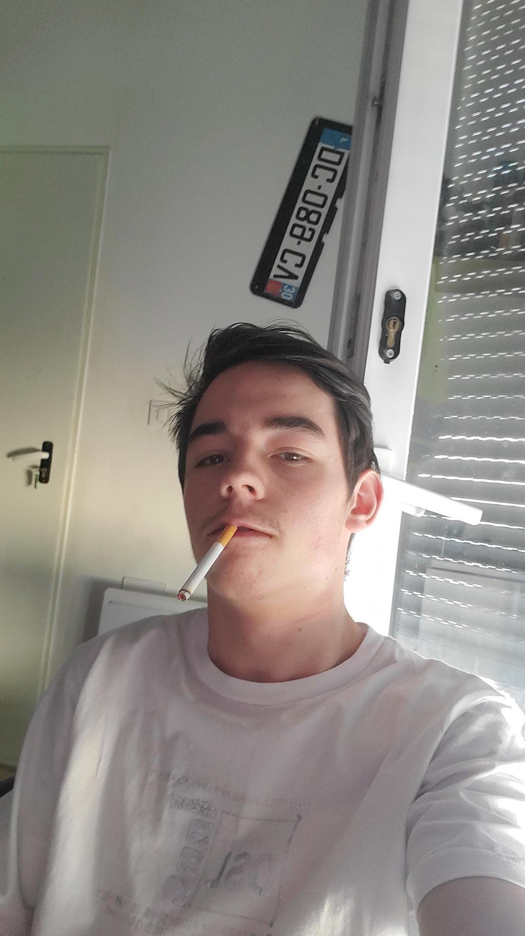 Profil de Milad, 22 ans, Plan Cul à Ain Amajrar